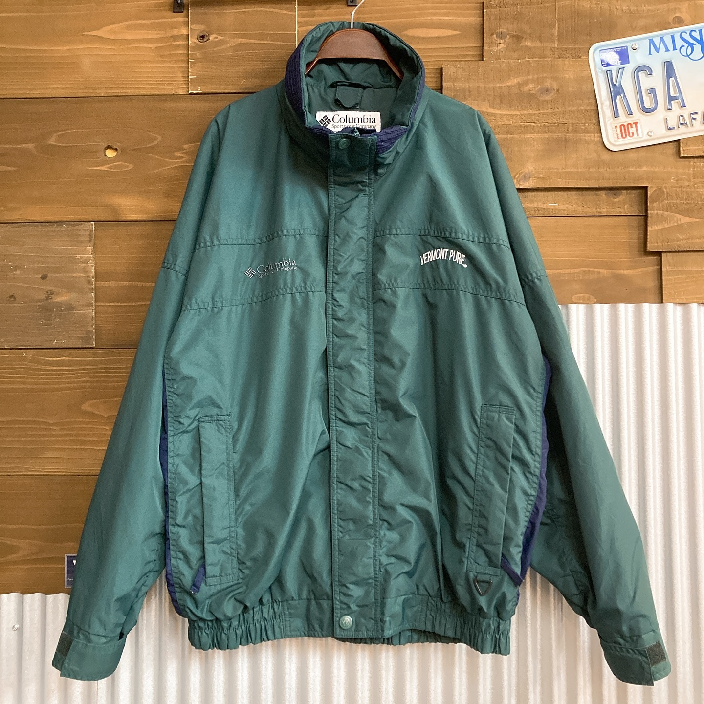 90s Columbia nylon jacket