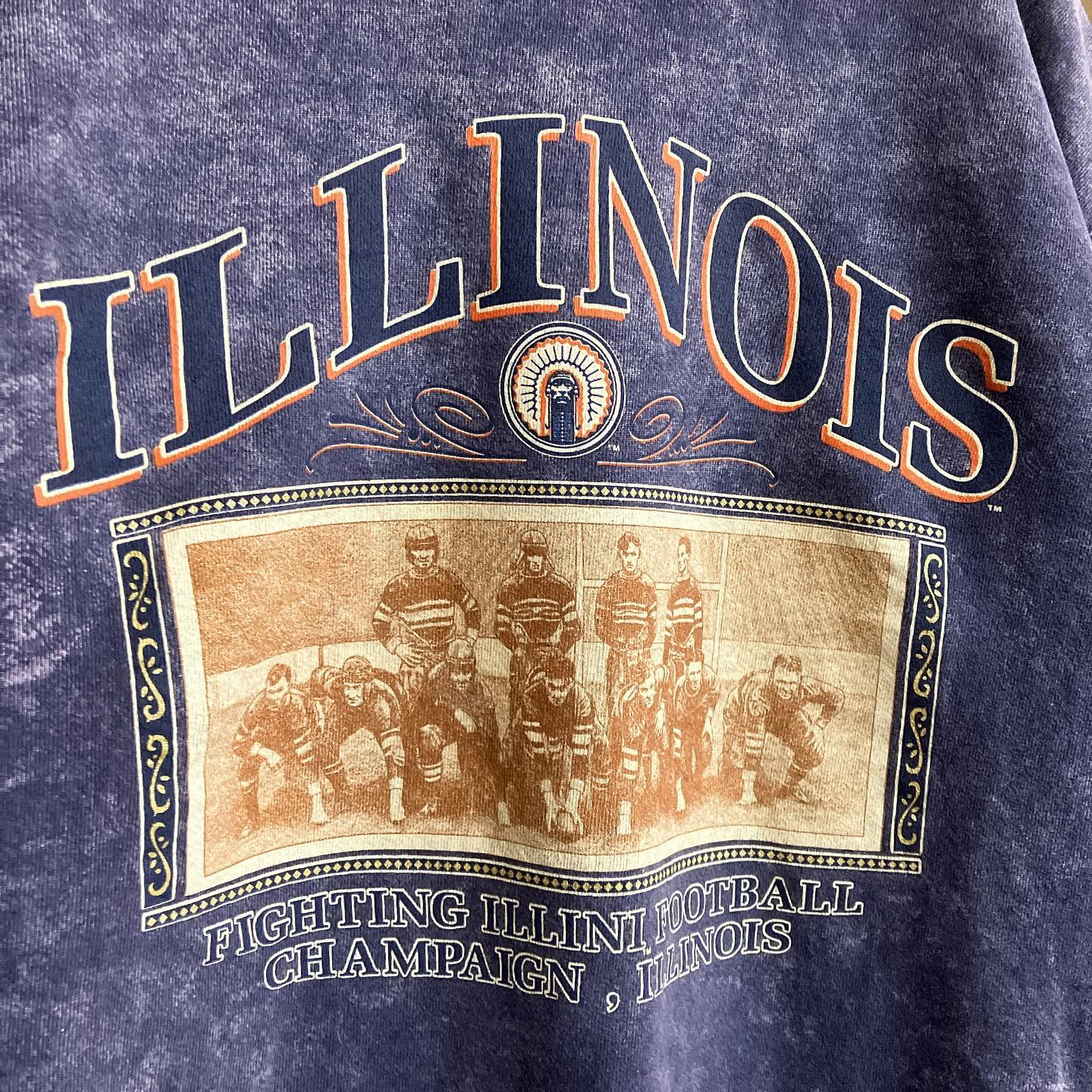 《NUTMEG ILLINOIS SWEAT》