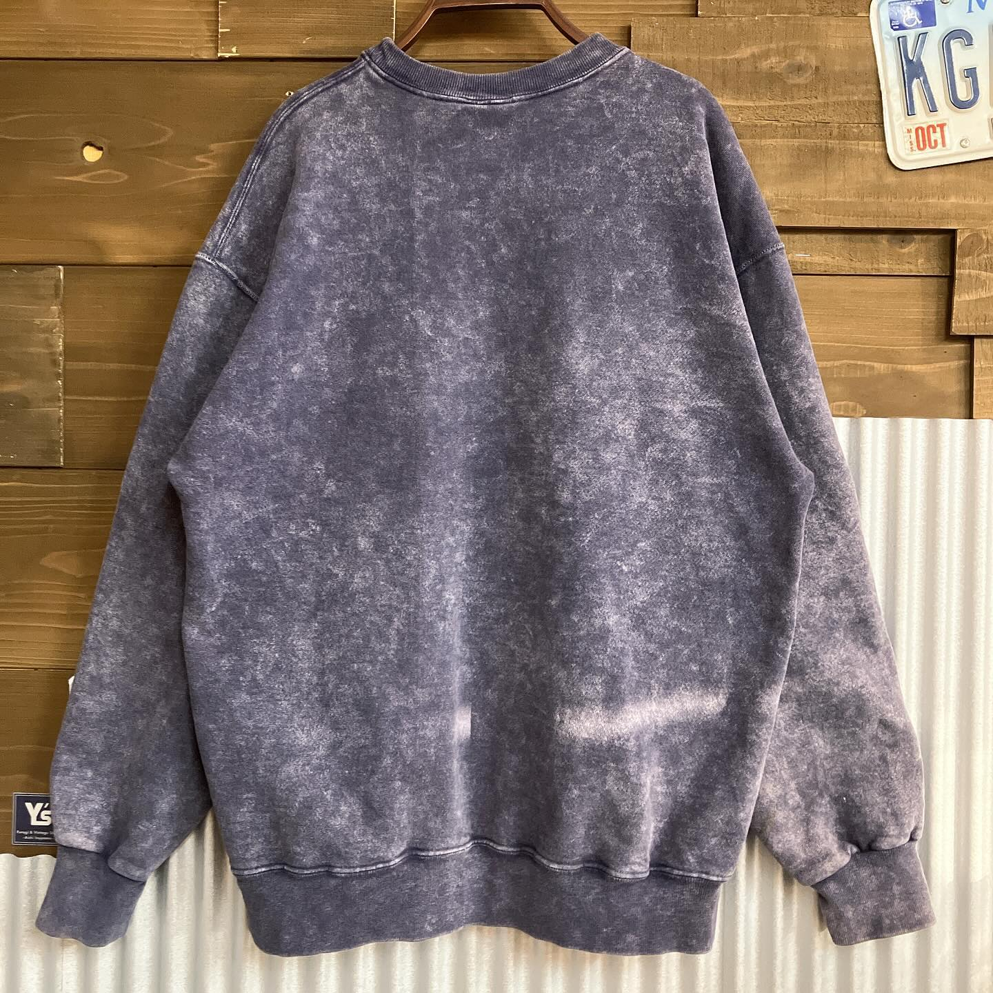 《NUTMEG ILLINOIS SWEAT》