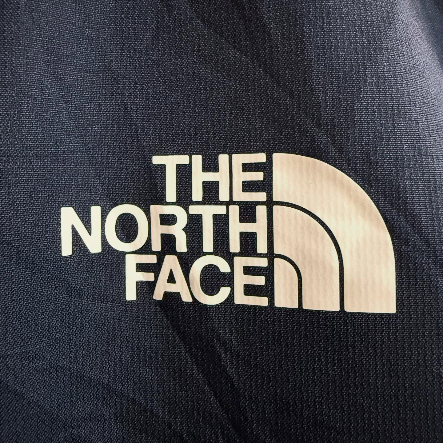 《THE NORTH FACE nylon jacket》