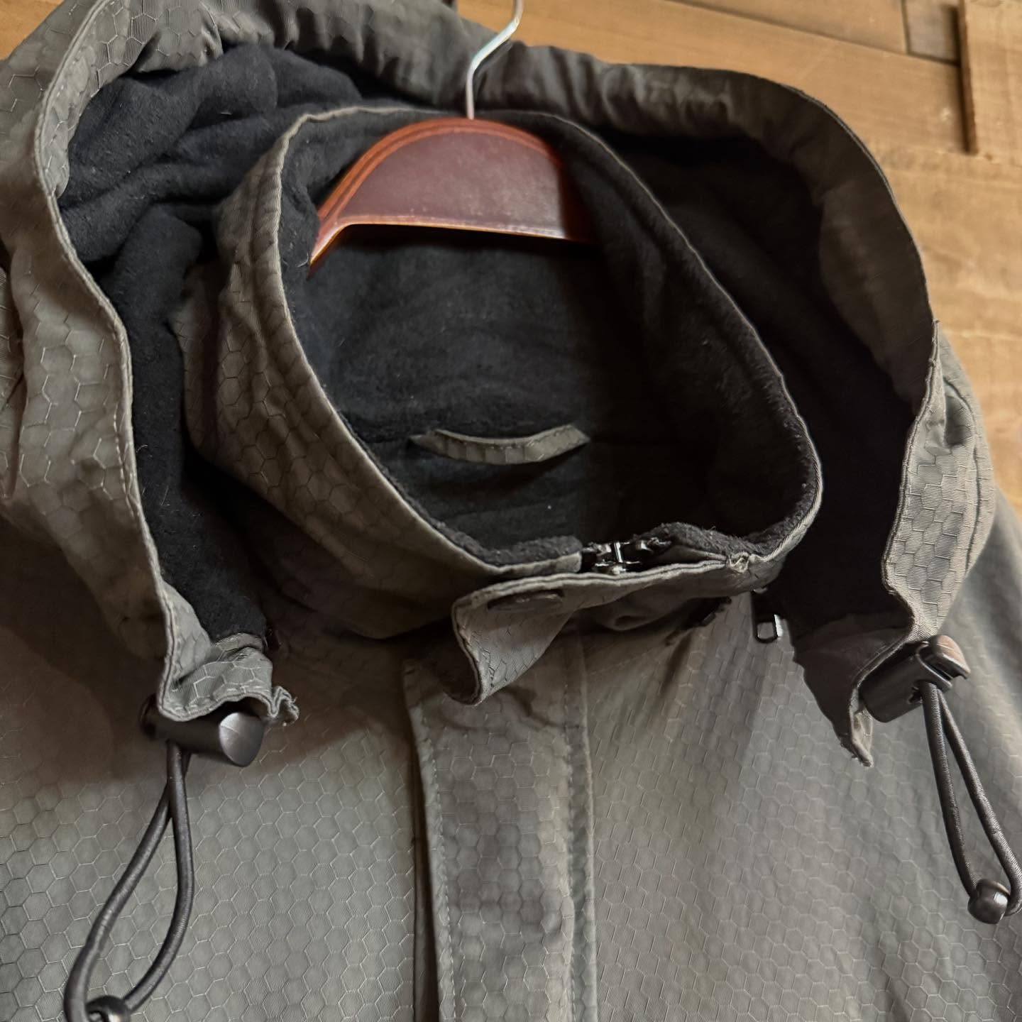 【Carhartt Nylon Hood Jacket】
