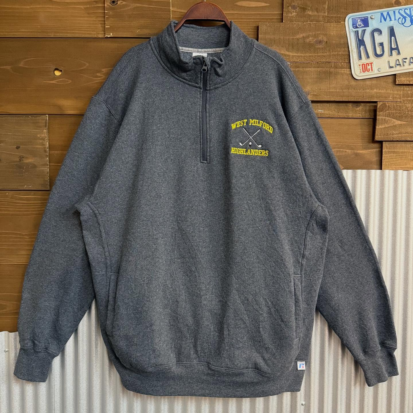 【RUSSELL Half Zip Sweat】