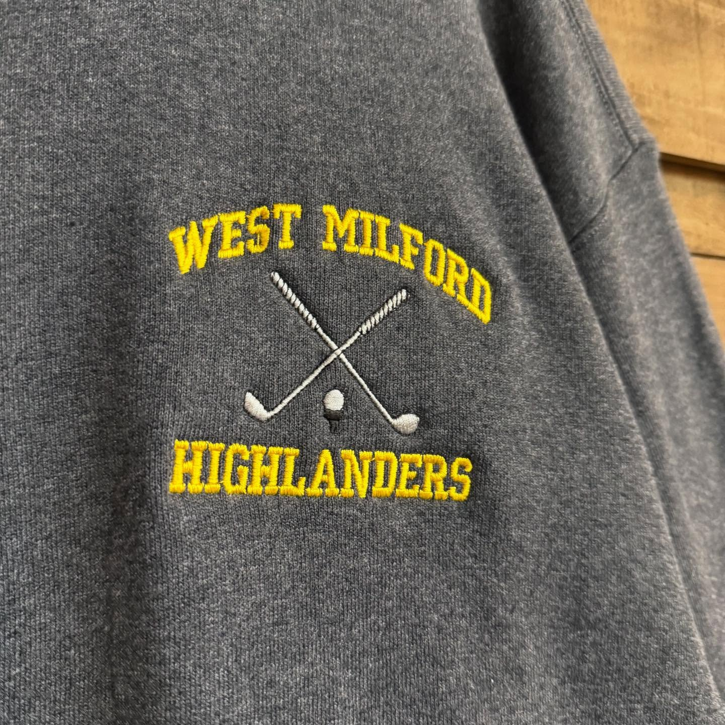 【RUSSELL Half Zip Sweat】