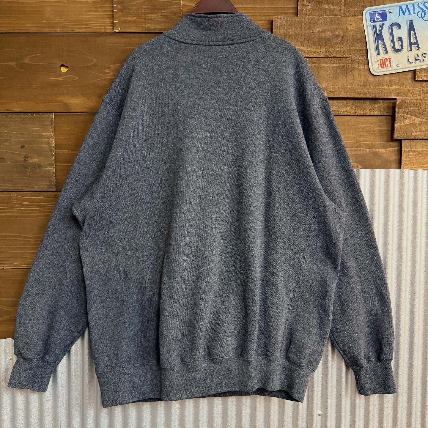 【RUSSELL Half Zip Sweat】
